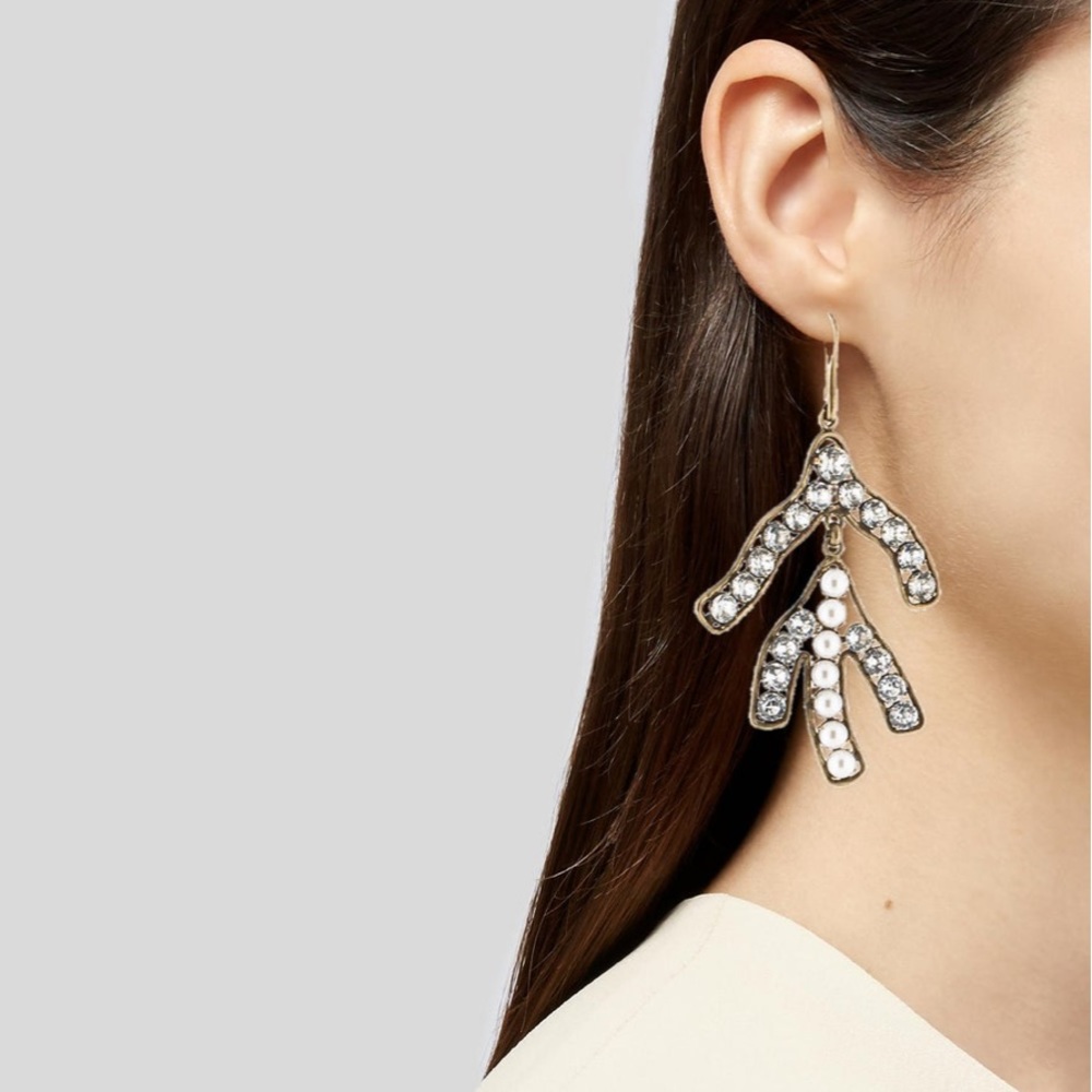 Celine Geometric pearls